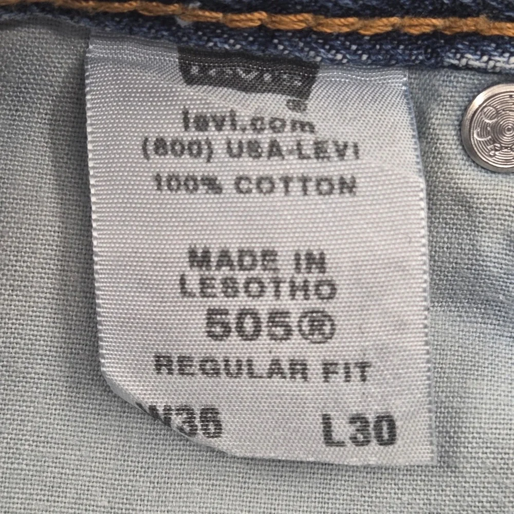 Levis 505 Regular Fit Jeans Mens 36x30 Medium Wash Blue Straight‎ Leg Denim Y2K